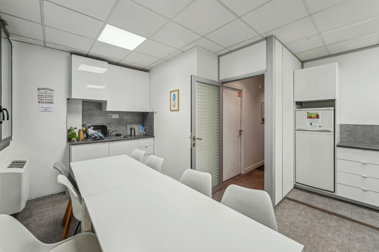 Bureau Neuilly-sur-Seine 690m² Location bureau Neuilly-sur-Seine Hauts-de-Seine OLBUR2201676 4